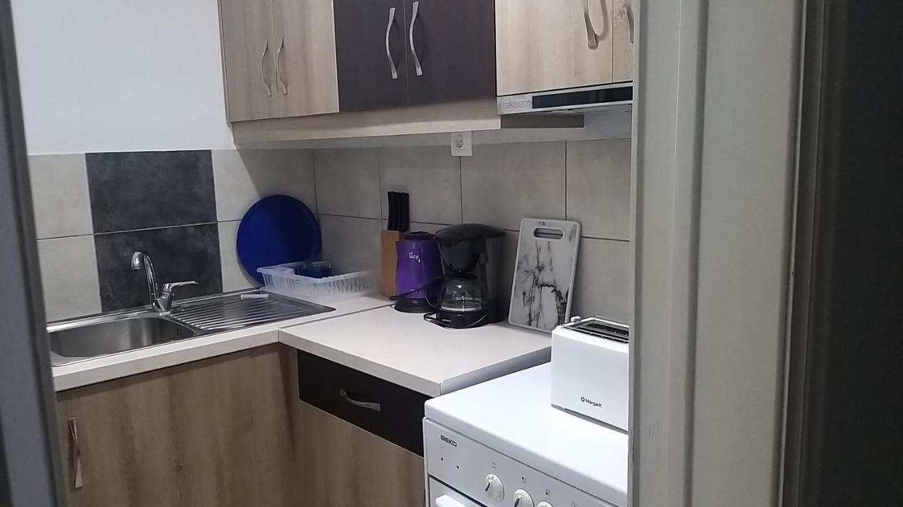كالاماتا Jo'S Apartment In The Center المظهر الخارجي الصورة